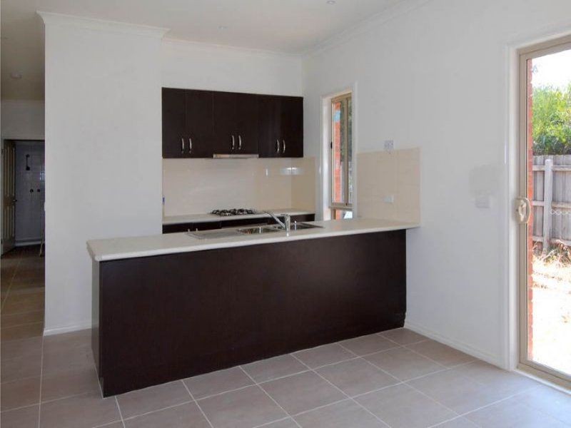 2/46 MAUDE AVENUE, Glenroy VIC 3046