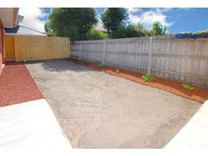 2/46 MAUDE AVENUE, Glenroy VIC 3046