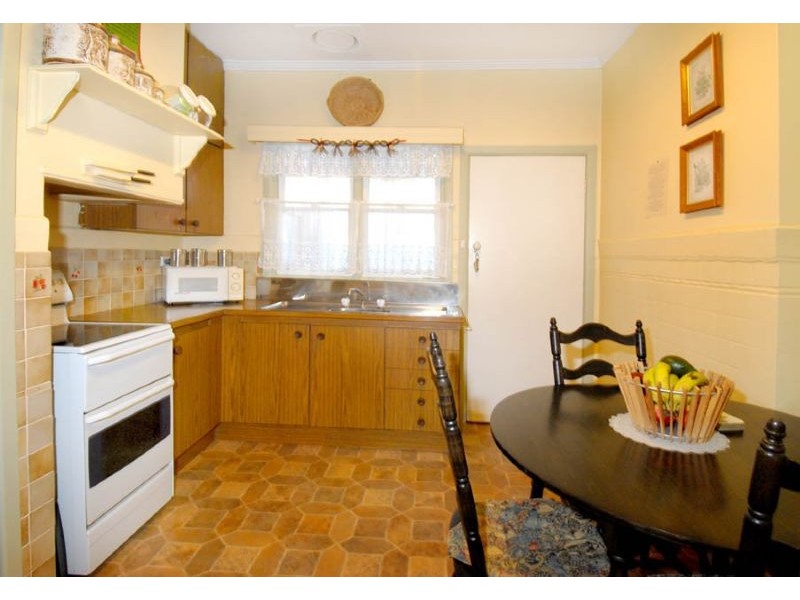 75 Paget Avenue, Glenroy VIC 3046