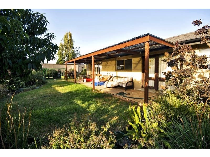 12 Castella Court, Meadow Heights VIC 3048