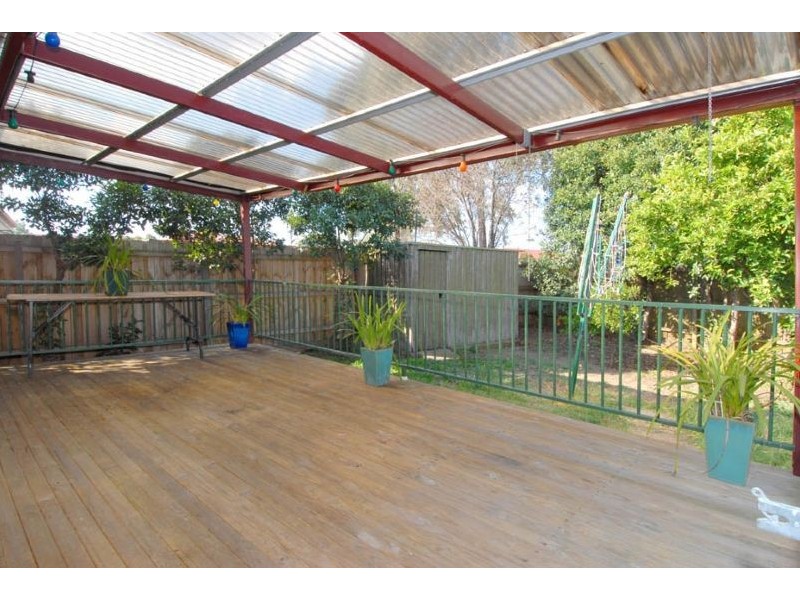 12 Emerald Street, Dallas VIC 3047