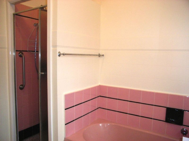 43 Anselm Grove, Glenroy VIC 3046