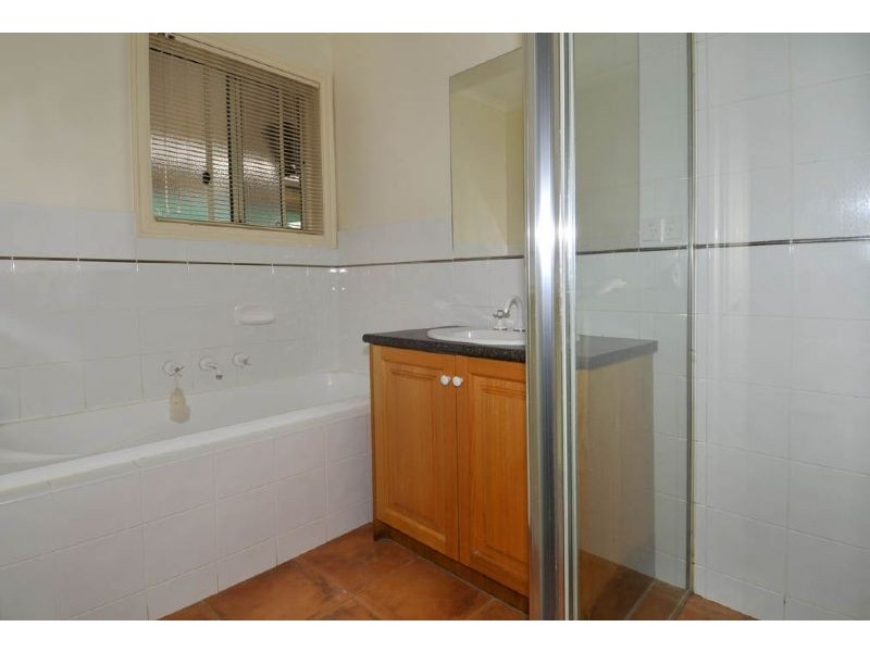 1/29 Leonard Avenue, Glenroy VIC 3046