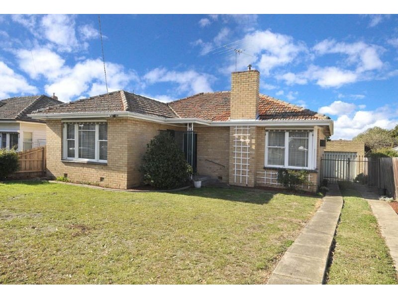 18 Snell Grove, Pascoe Vale VIC 3044