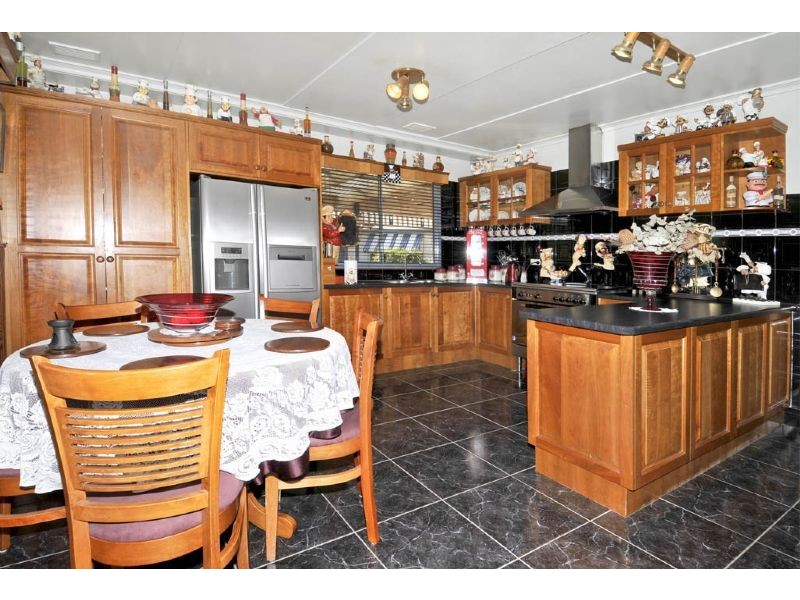 19 Warragul Street, Dallas VIC 3047