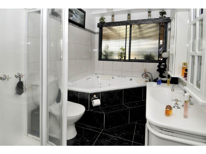 19 Warragul Street, Dallas VIC 3047