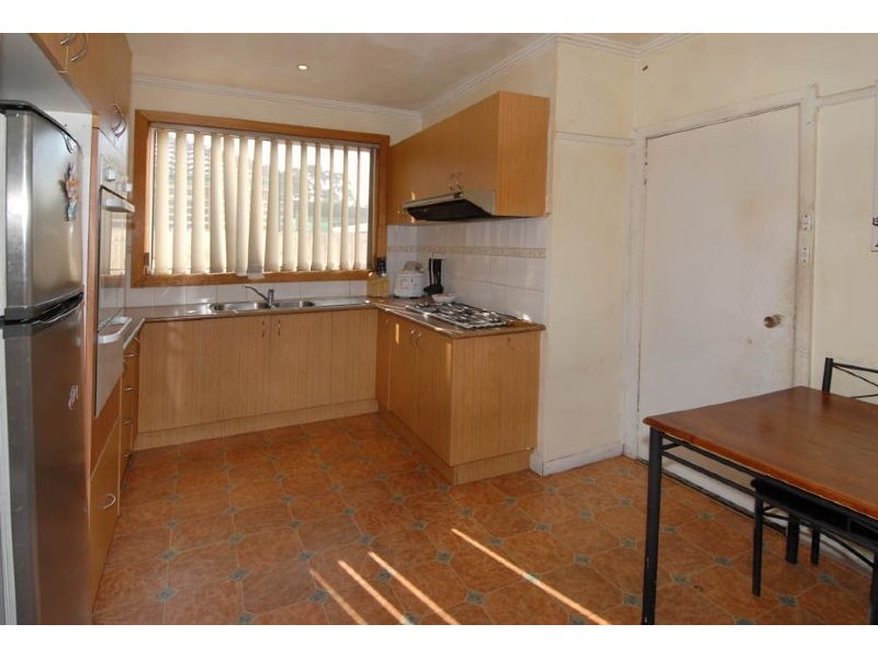 60 Leonard Avenue, Glenroy VIC 3046