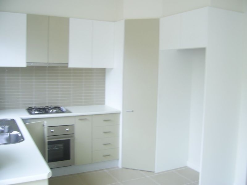 3/10 Leonard Avenue, Glenroy VIC 3046