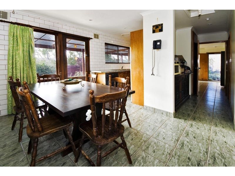 12 CASTELLA COURT, Meadow Heights VIC 3048