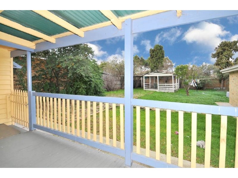 24 Trevannion Street, Glenroy VIC 3046