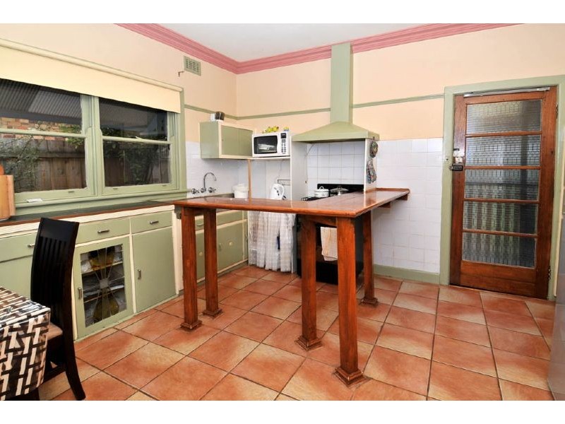 24 Trevannion Street, Glenroy VIC 3046