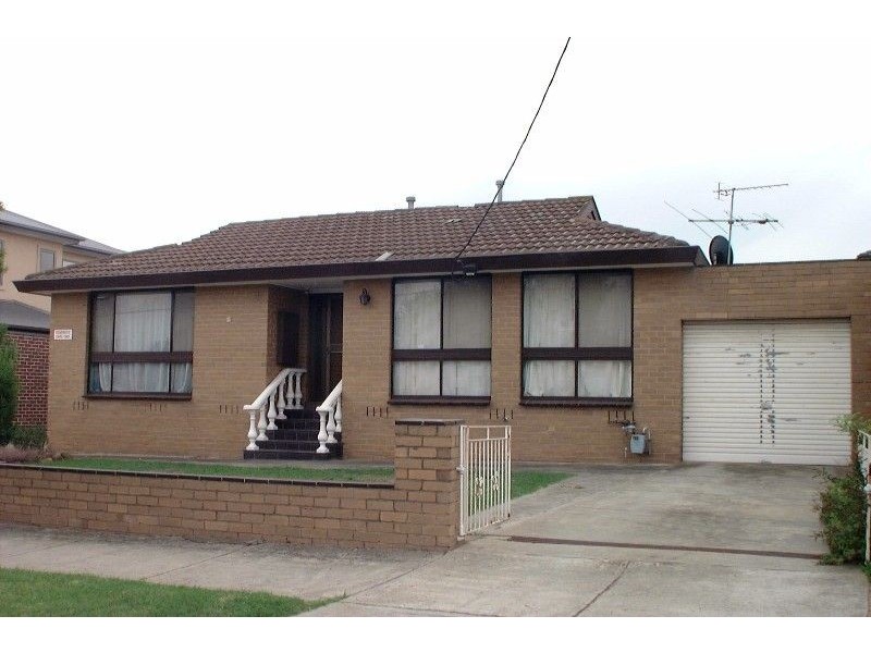 1/2 Barwon Street, Glenroy VIC 3046