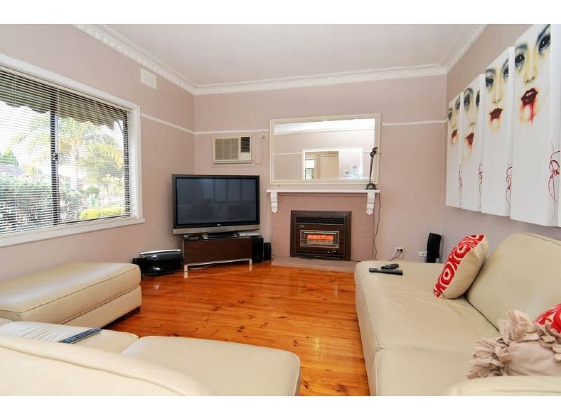 113 West Street, Glenroy VIC 3046
