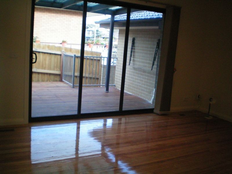 11 MEAKER AVENUE, Oak Park VIC 3046