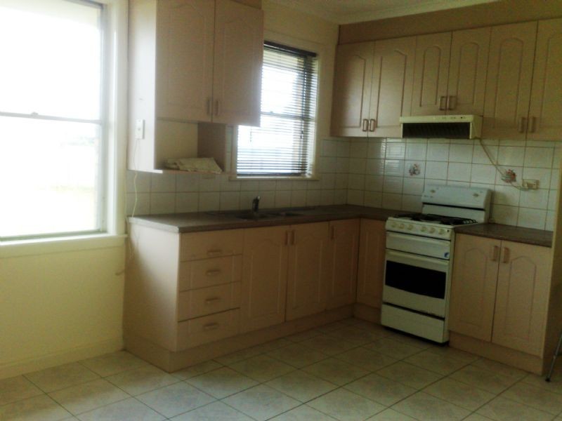 17 GOSFORD CRESCENT, Broadmeadows VIC 3047