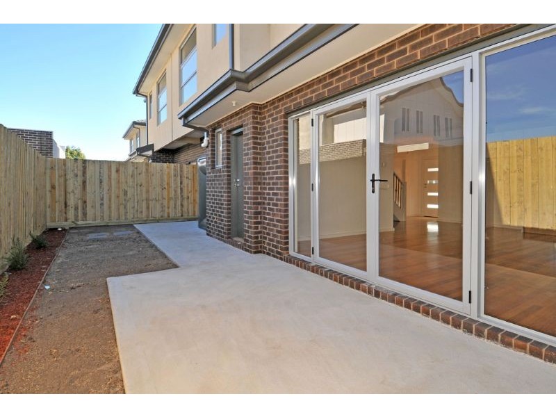 2/29 Finchley Avenue, Glenroy VIC 3046