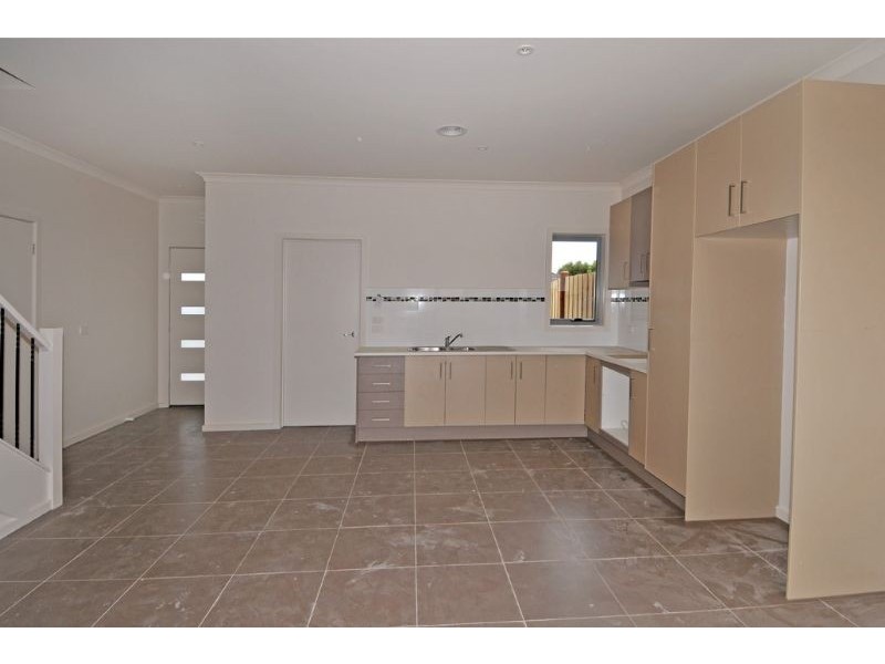 2/14 Morley Street, Glenroy VIC 3046