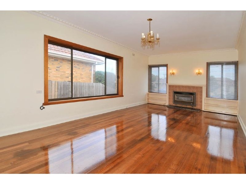 154 Glenroy Road, Glenroy VIC 3046