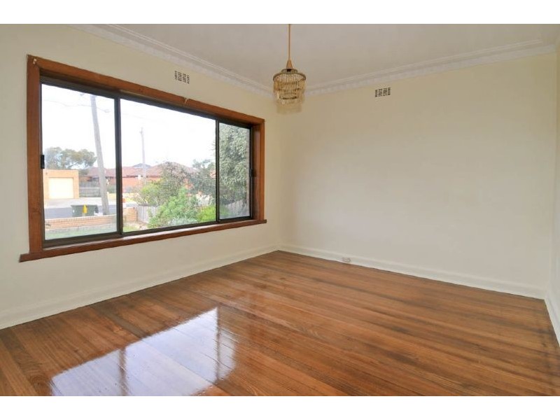 154 Glenroy Road, Glenroy VIC 3046