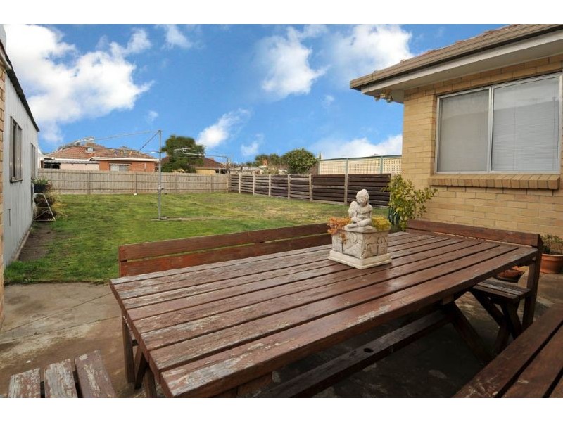 10 Churchill Street, Glenroy VIC 3046