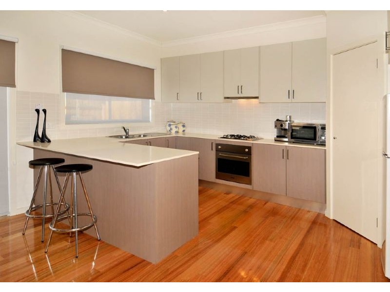 13 Rowan Street, Glenroy VIC 3046