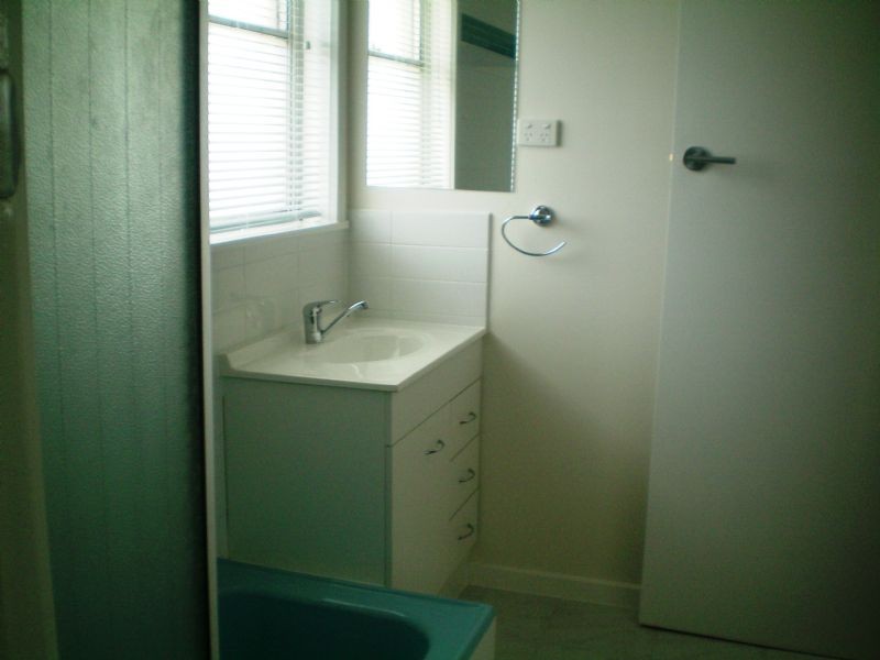 98 DALLAS DRIVE, Dallas VIC 3047