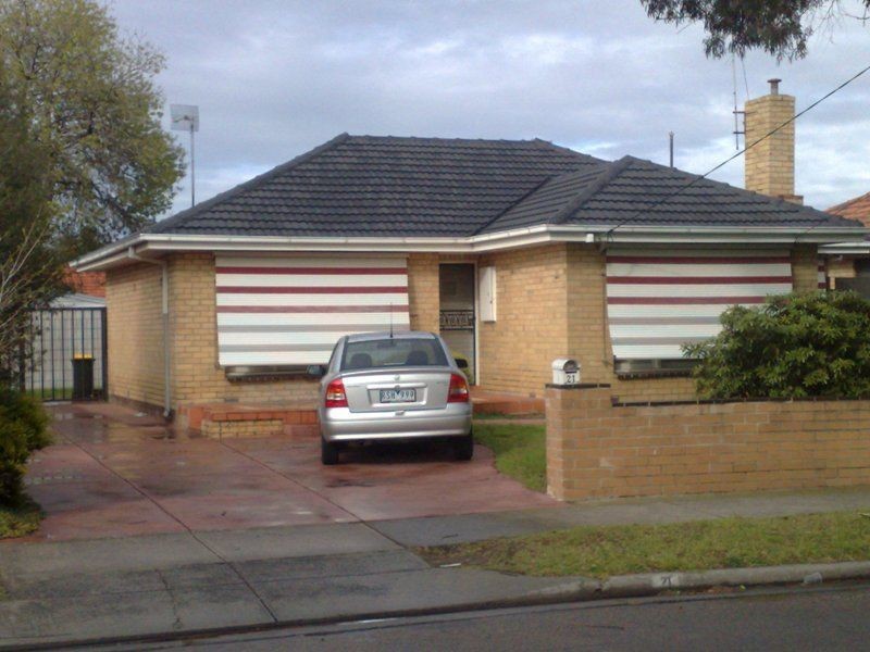 21 Middle Street, Glenroy VIC 3046