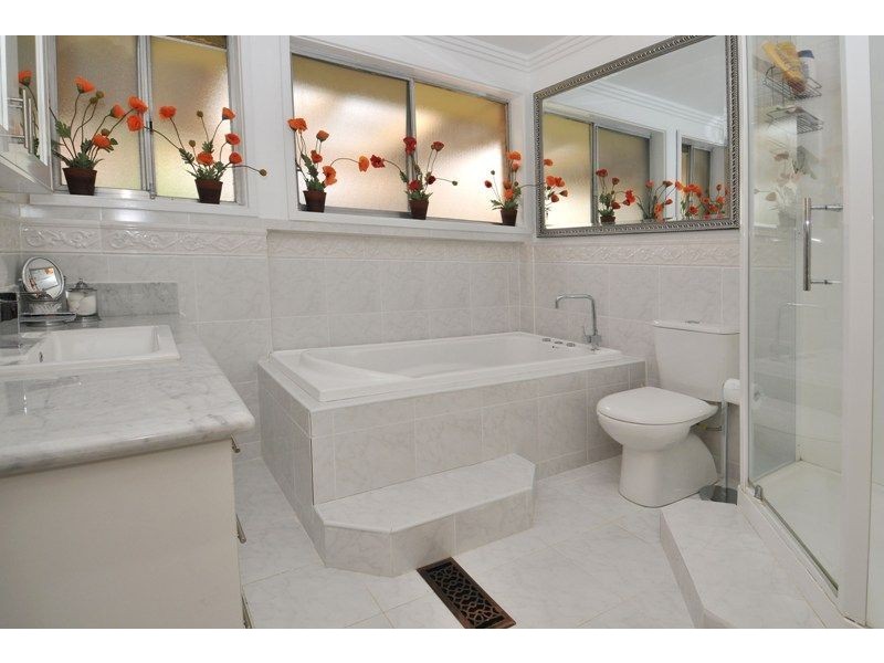 4 Bena Court, Dallas VIC 3047