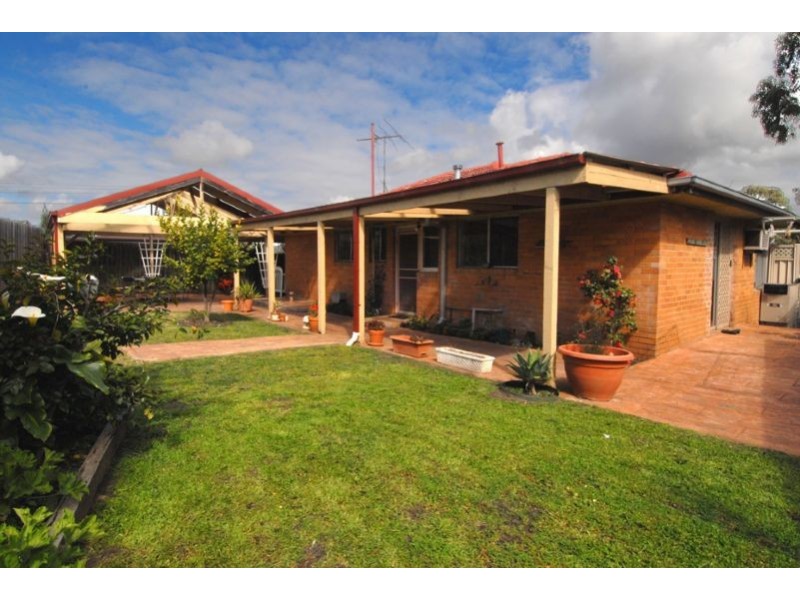 4 Bena Court, Dallas VIC 3047