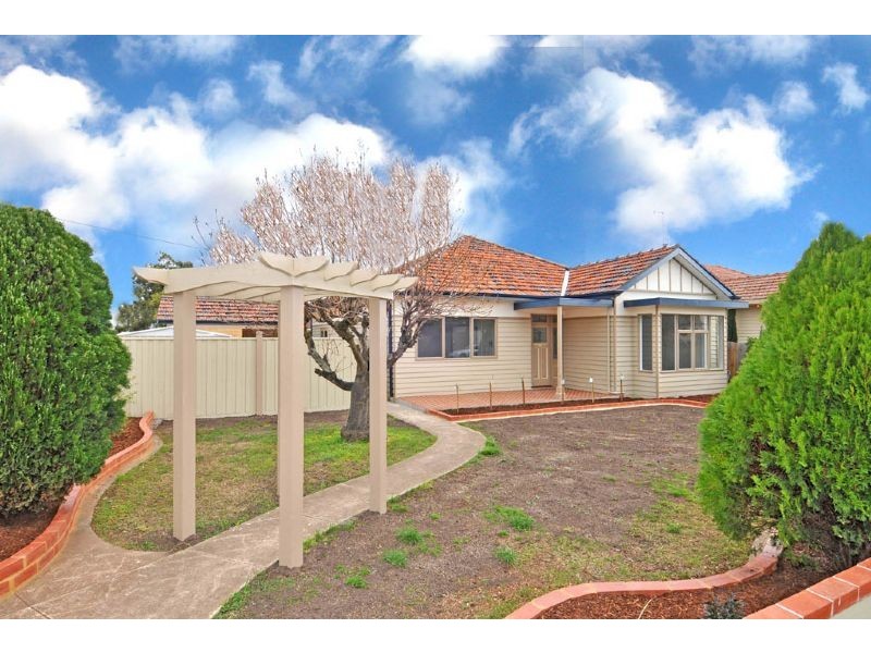 33 Arndt Road, Pascoe Vale VIC 3044