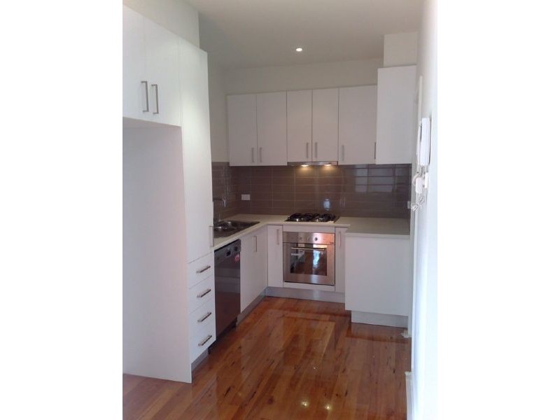 1/16 Leonard Avenue, Glenroy VIC 3046