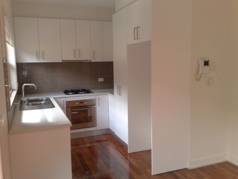 2/16 Leonard Avenue, Glenroy VIC 3046