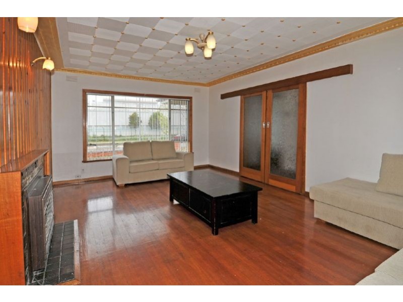 102 Riggall Street, Broadmeadows VIC 3047