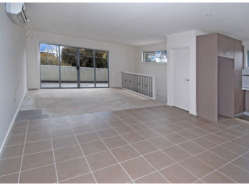 1/12 HARTINGTON STREET, Glenroy VIC 3046