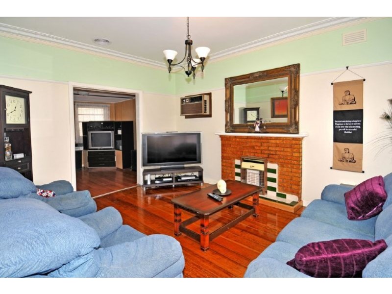 13 Neil Street, Hadfield VIC 3046