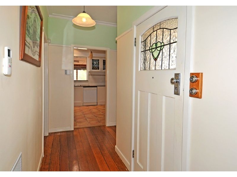 13 Neil Street, Hadfield VIC 3046