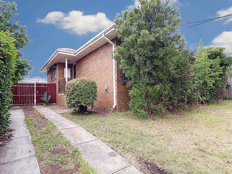 18 Lorraine Crescent, Broadmeadows VIC 3047