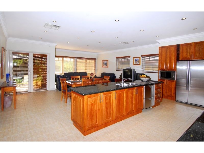 192 Hilton Street, Glenroy VIC 3046