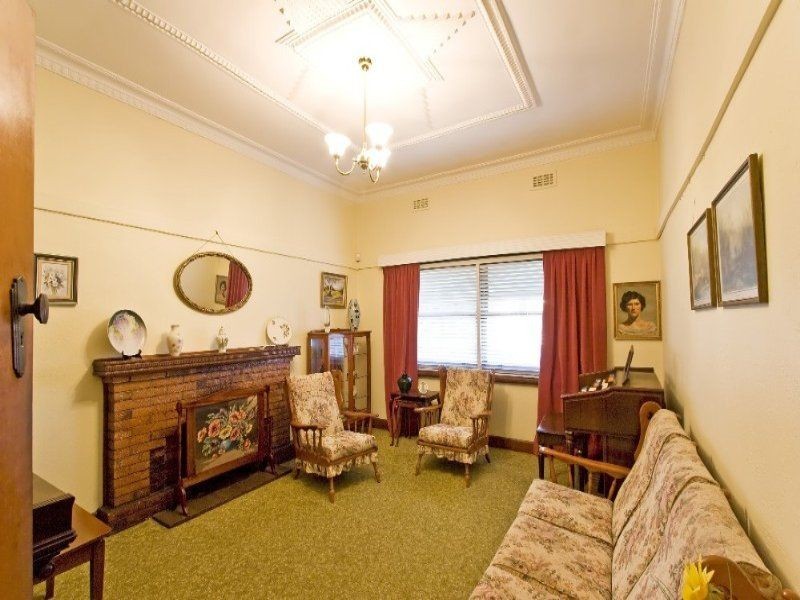 24 KIRBISTER ST, Pascoe Vale VIC 3044