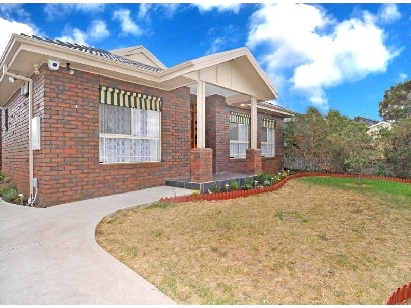 19 Cosmos Street, Glenroy VIC 3046