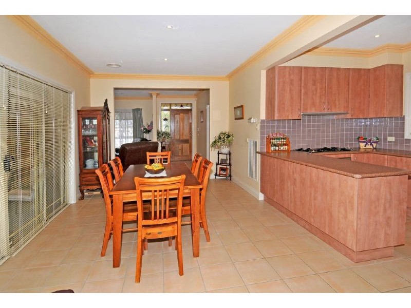 19 Cosmos Street, Glenroy VIC 3046