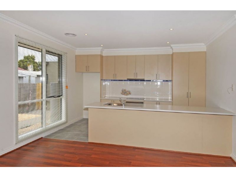 2/43 Hartington Street, Glenroy VIC 3046