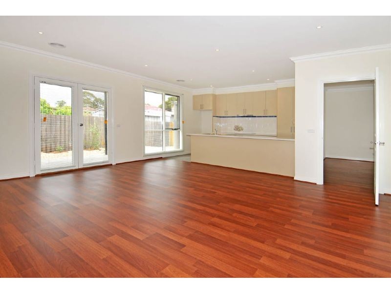 2/43 Hartington Street, Glenroy VIC 3046