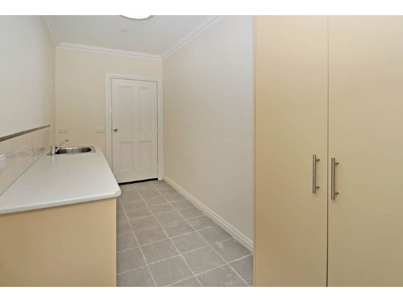 2/43 Hartington Street, Glenroy VIC 3046