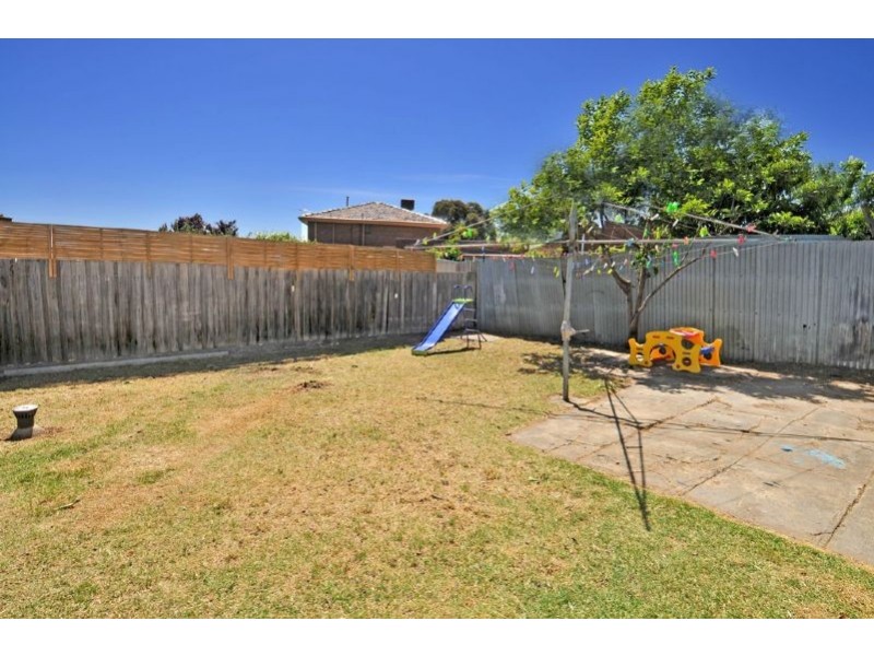 7 Patricia Drive, Fawkner VIC 3060