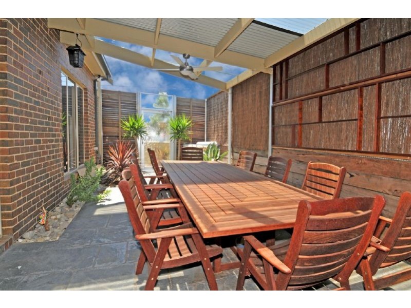 35 Hillcrest Drive, Westmeadows VIC 3049