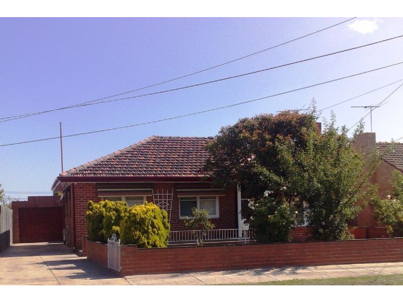 9 KINNAIRD STREET, Jacana VIC 3047