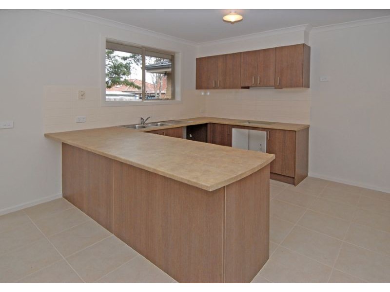 2/68 Daley Street, Glenroy VIC 3046