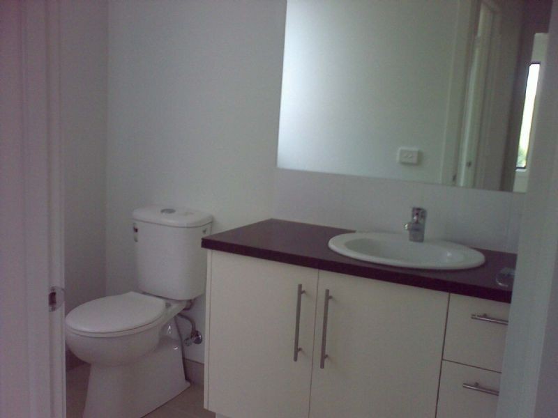 3 Watersedge Way, Roxburgh Park VIC 3064