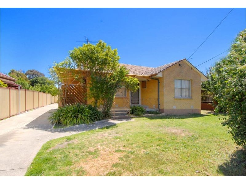 9 KIDDLE STREET, Fawkner VIC 3060